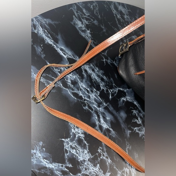 Dooney & Bourke Handbag Pebble Grain Leather Sac
Shoulder Bag Black AUTHENTIC - Picture 9 of 13